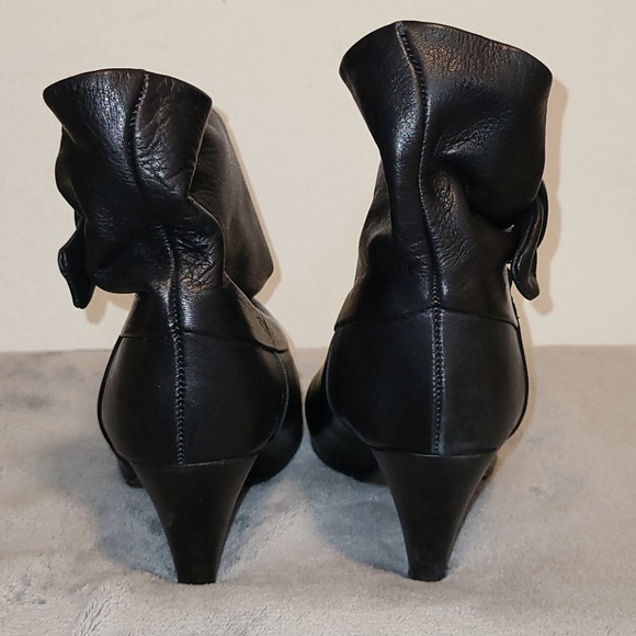 Steve Madden Leather Ankle Booties - Picture 3 of 5